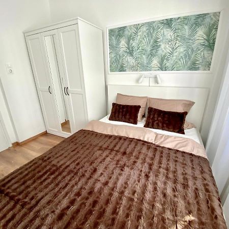 Esther Apartman Татабанья Экстерьер фото